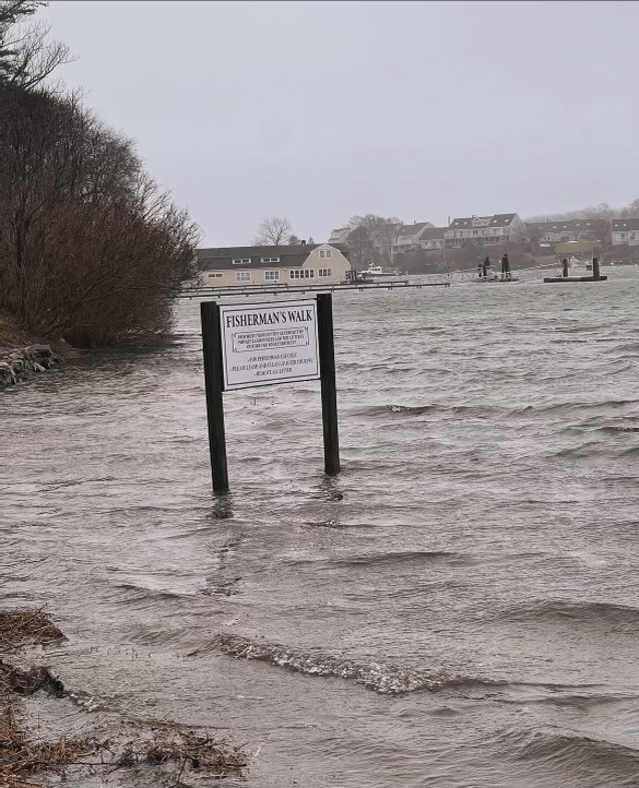 Floodwater at Fisherman's Walk